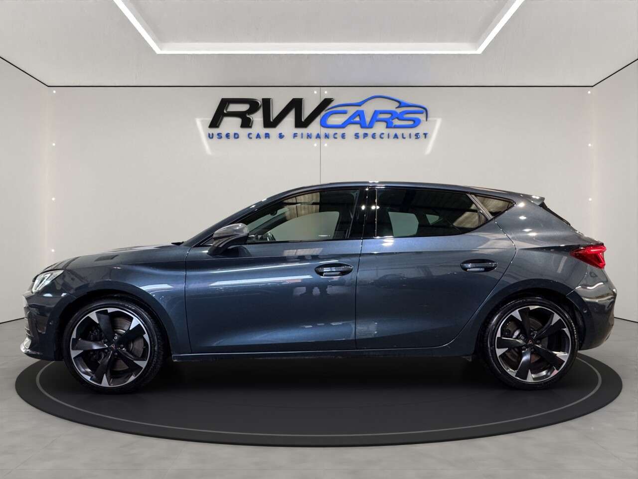 A 2023 CUPRA LEON 2.0 TSI VZ1 Hatchback 5dr Petrol DSG Euro 6 (s/s) (245 ps) A 2023 CUPRA LEON 2.0 TSI VZ1 Hatchback 5dr Petrol DSG Euro 6 (s/s) (245 ps)