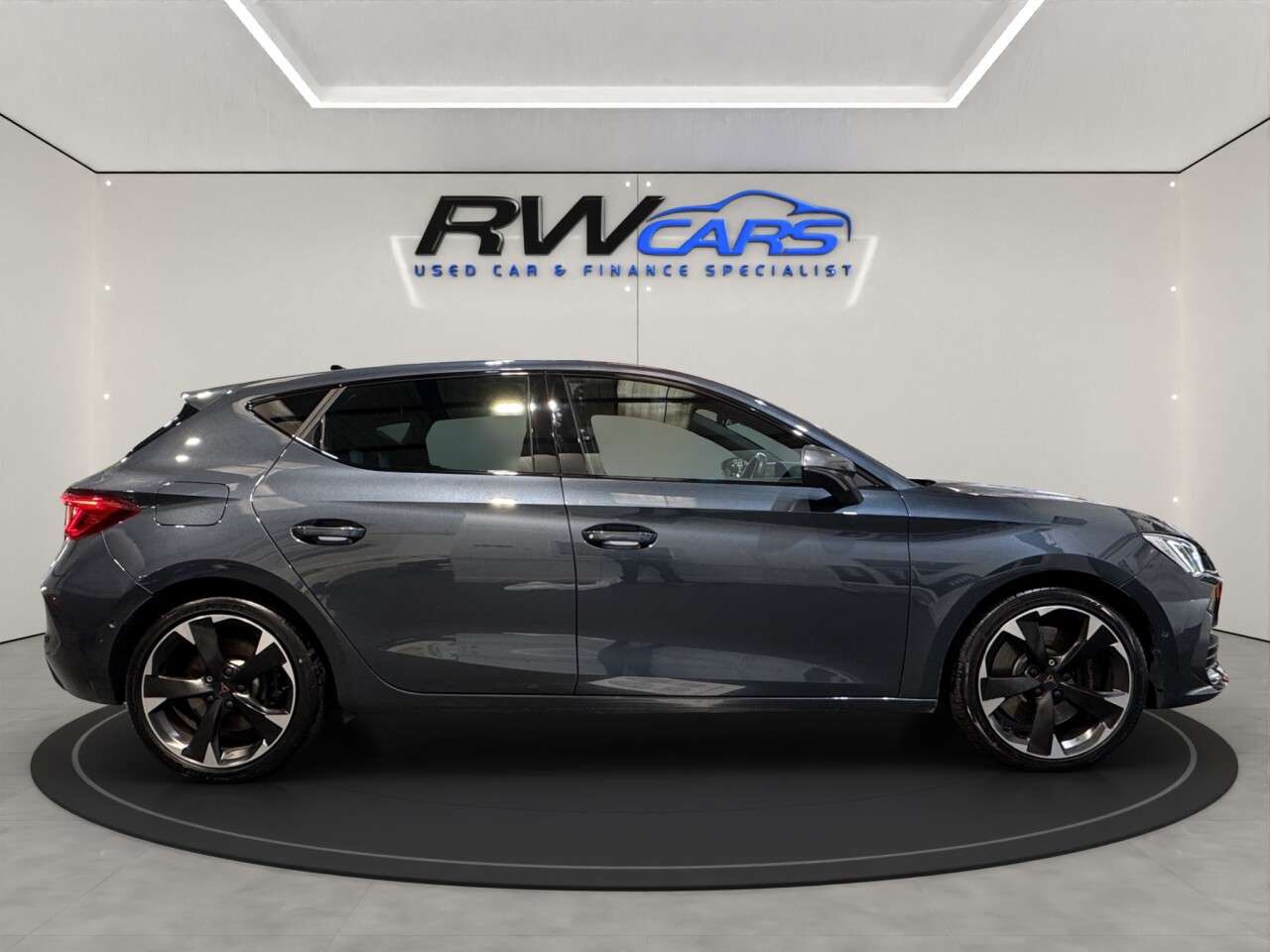 2023 CUPRA LEON 2023 CUPRA LEON