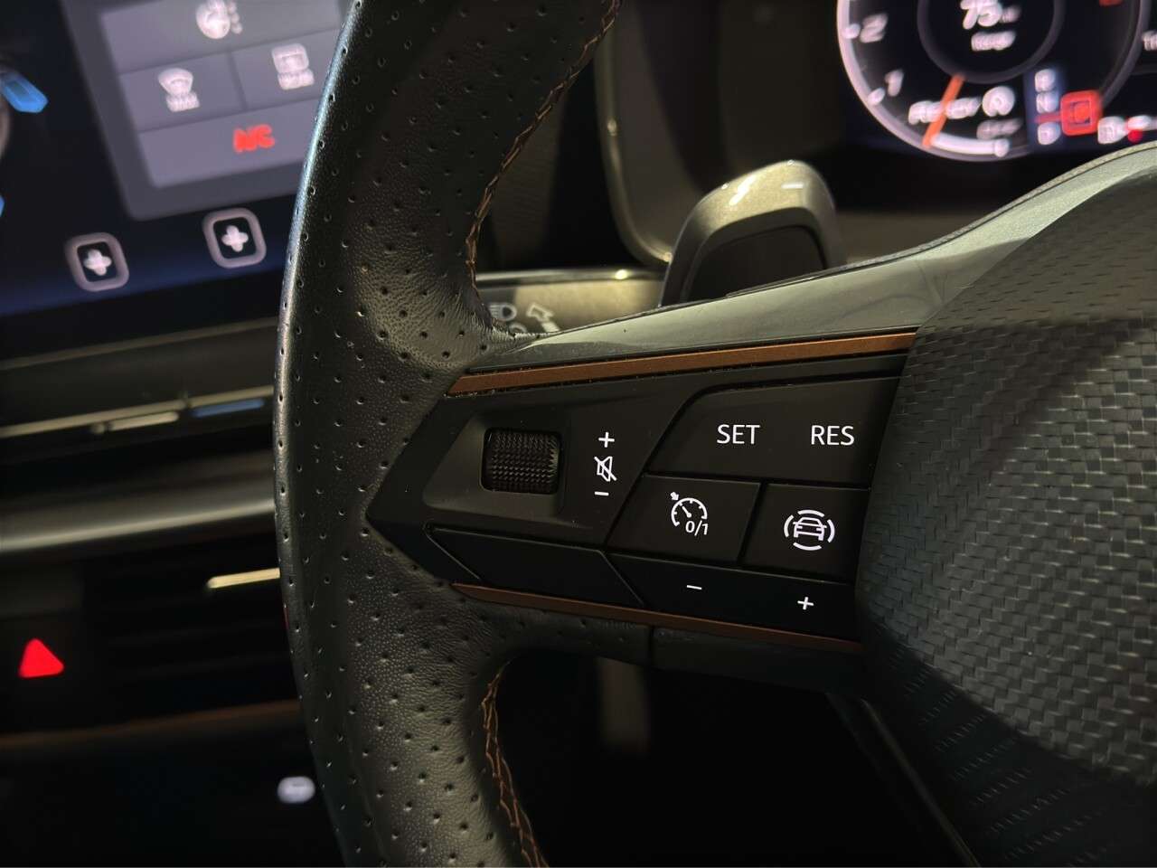 2023 CUPRA LEON 2023 CUPRA LEON
