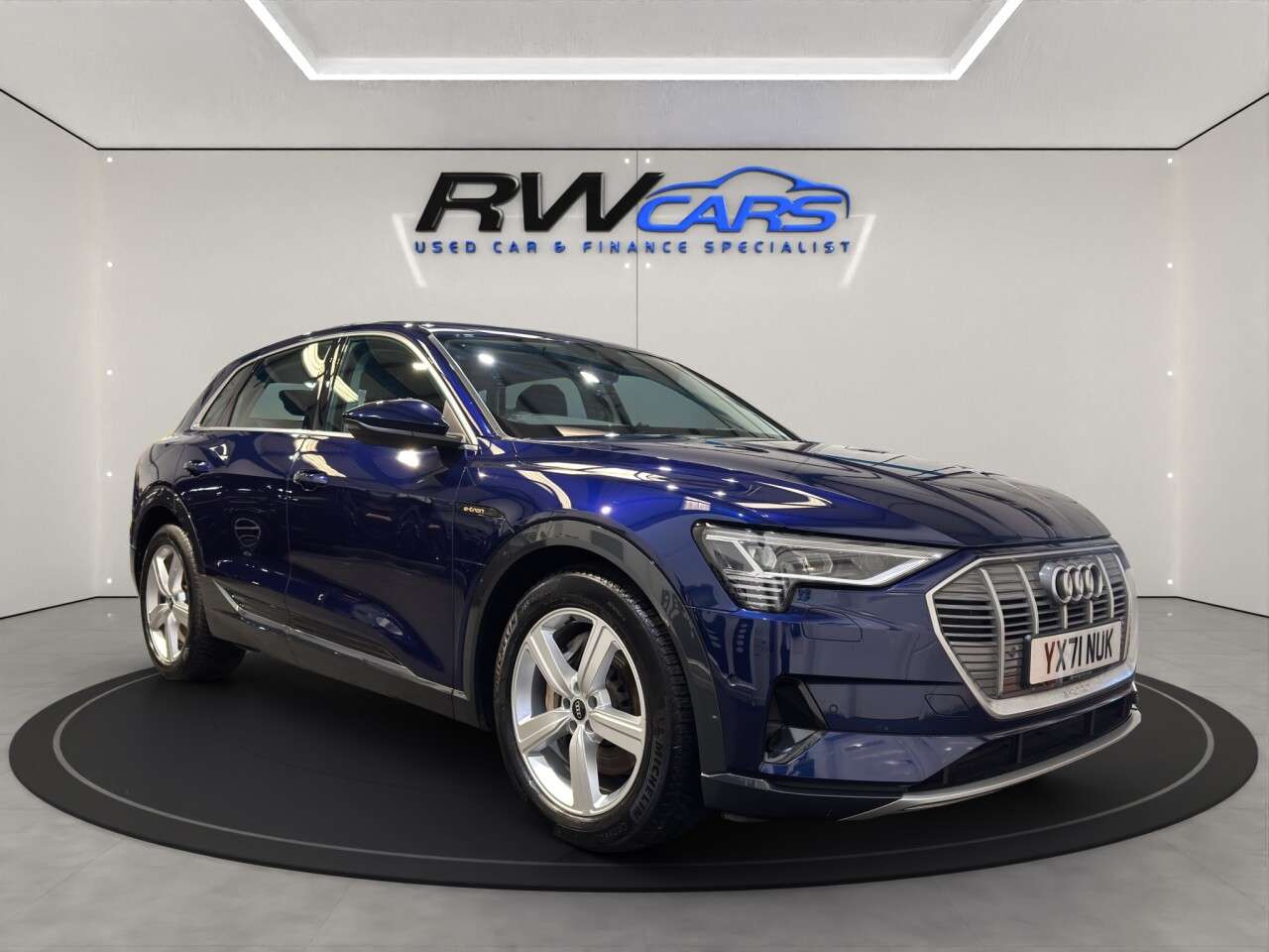 2021 AUDI E-TRON 2021 AUDI E-TRON