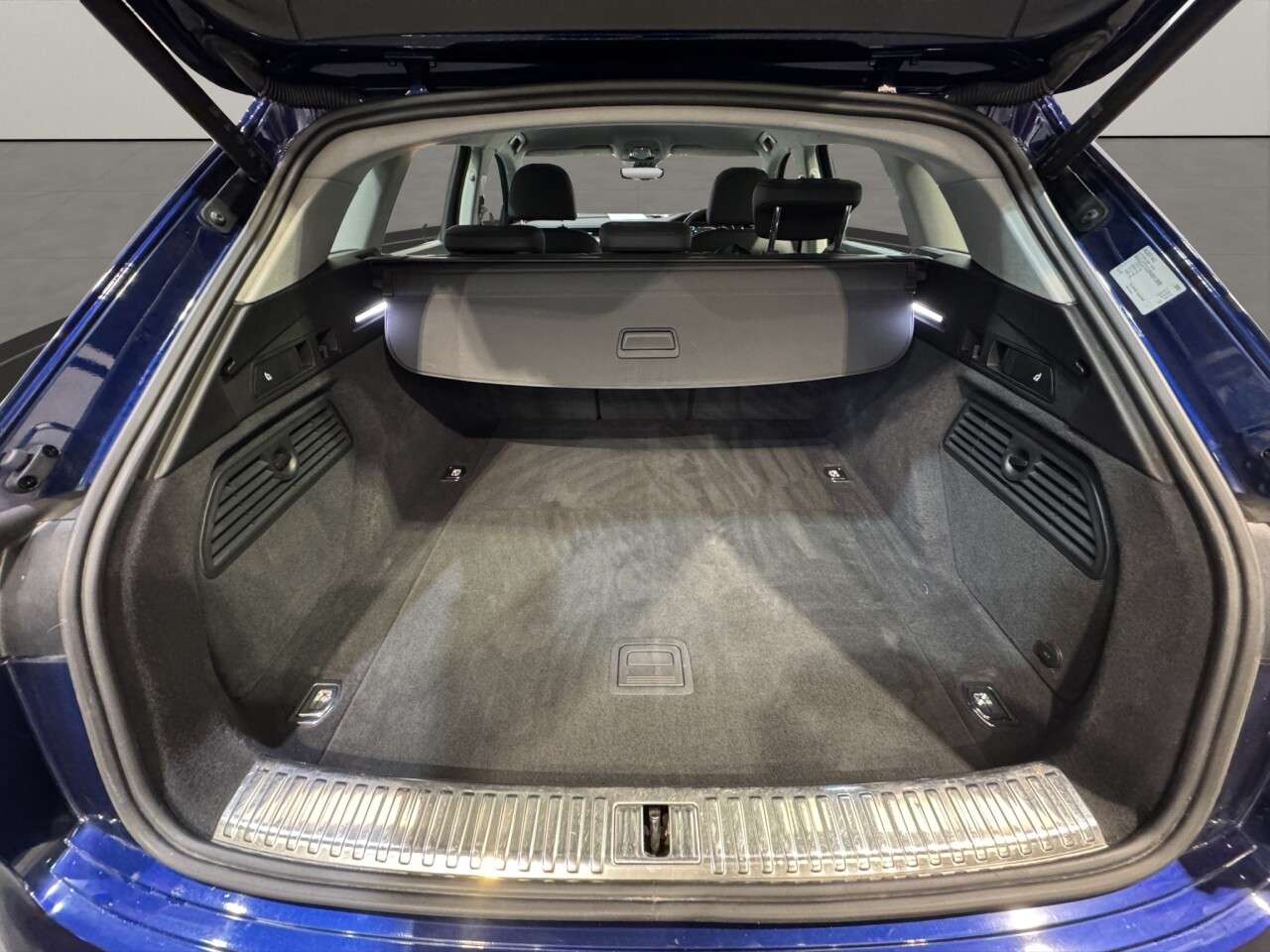 2021 AUDI E-TRON 2021 AUDI E-TRON