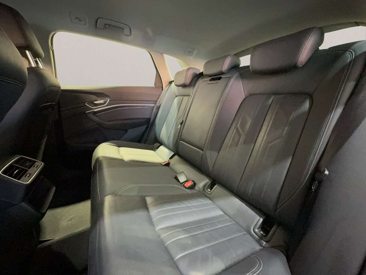 2023 AUDI Q8 E-TRON 2023 AUDI Q8 E-TRON