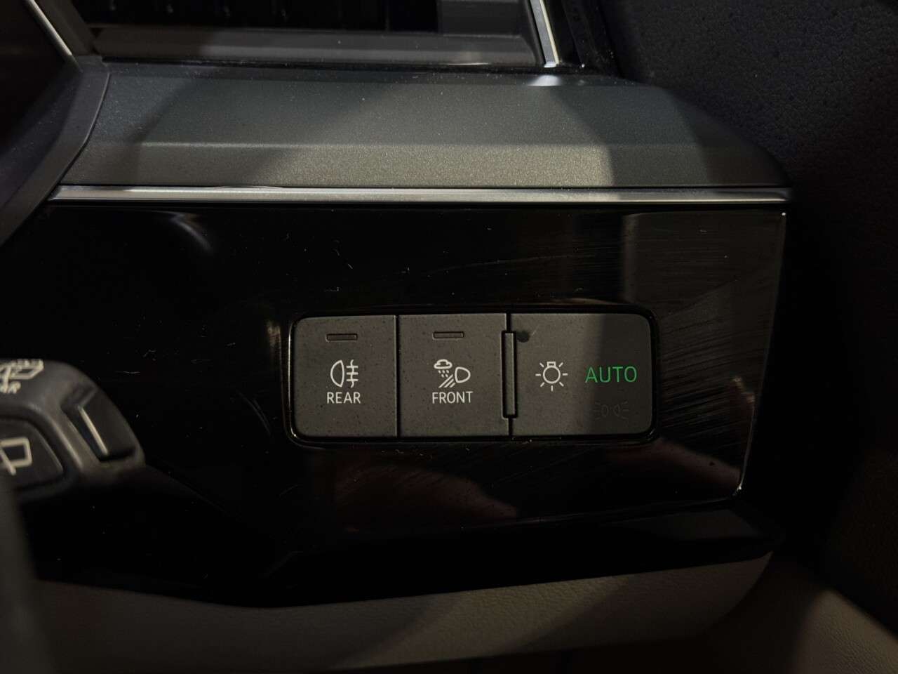 2023 AUDI Q8 E-TRON 2023 AUDI Q8 E-TRON