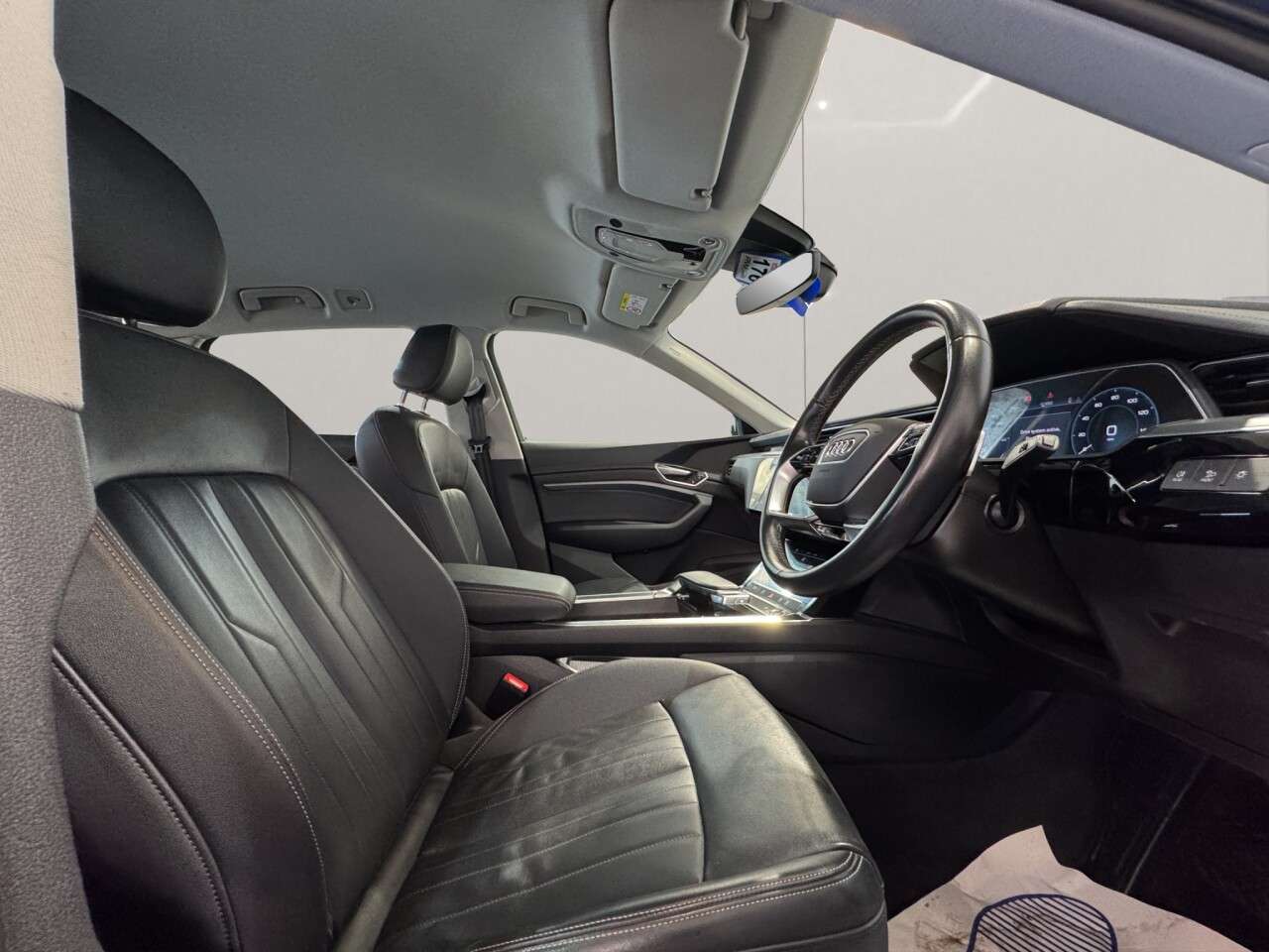 2023 AUDI Q8 E-TRON 2023 AUDI Q8 E-TRON