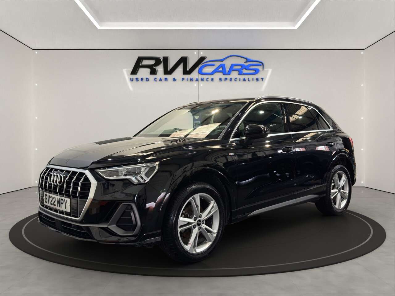 A 2022 AUDI Q3 1.5 TFSI CoD 35 S line SUV 5dr Petrol Manual Euro 6 (s/s) (150 ps) A 2022 AUDI Q3 1.5 TFSI CoD 35 S line SUV 5dr Petrol Manual Euro 6 (s/s) (150 ps)
