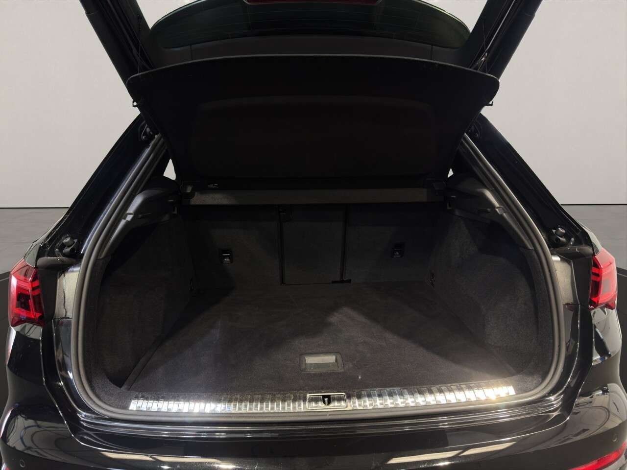 2022 AUDI Q3 2022 AUDI Q3
