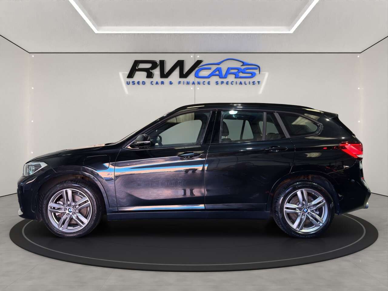 A 2021 BMW X1 1.5 25e 10kWh M Sport SUV 5dr Petrol Plug-in Hybrid Auto xDrive Euro 6 (s/s A 2021 BMW X1 1.5 25e 10kWh M Sport SUV 5dr Petrol Plug-in Hybrid Auto xDrive Euro 6 (s/s