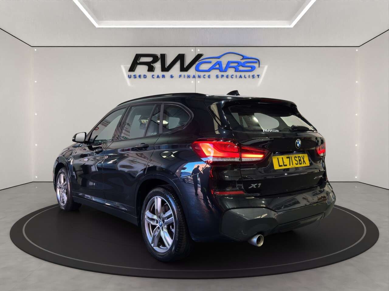 A 2021 BMW X1 1.5 25e 10kWh M Sport SUV 5dr Petrol Plug-in Hybrid Auto xDrive Euro 6 (s/s A 2021 BMW X1 1.5 25e 10kWh M Sport SUV 5dr Petrol Plug-in Hybrid Auto xDrive Euro 6 (s/s