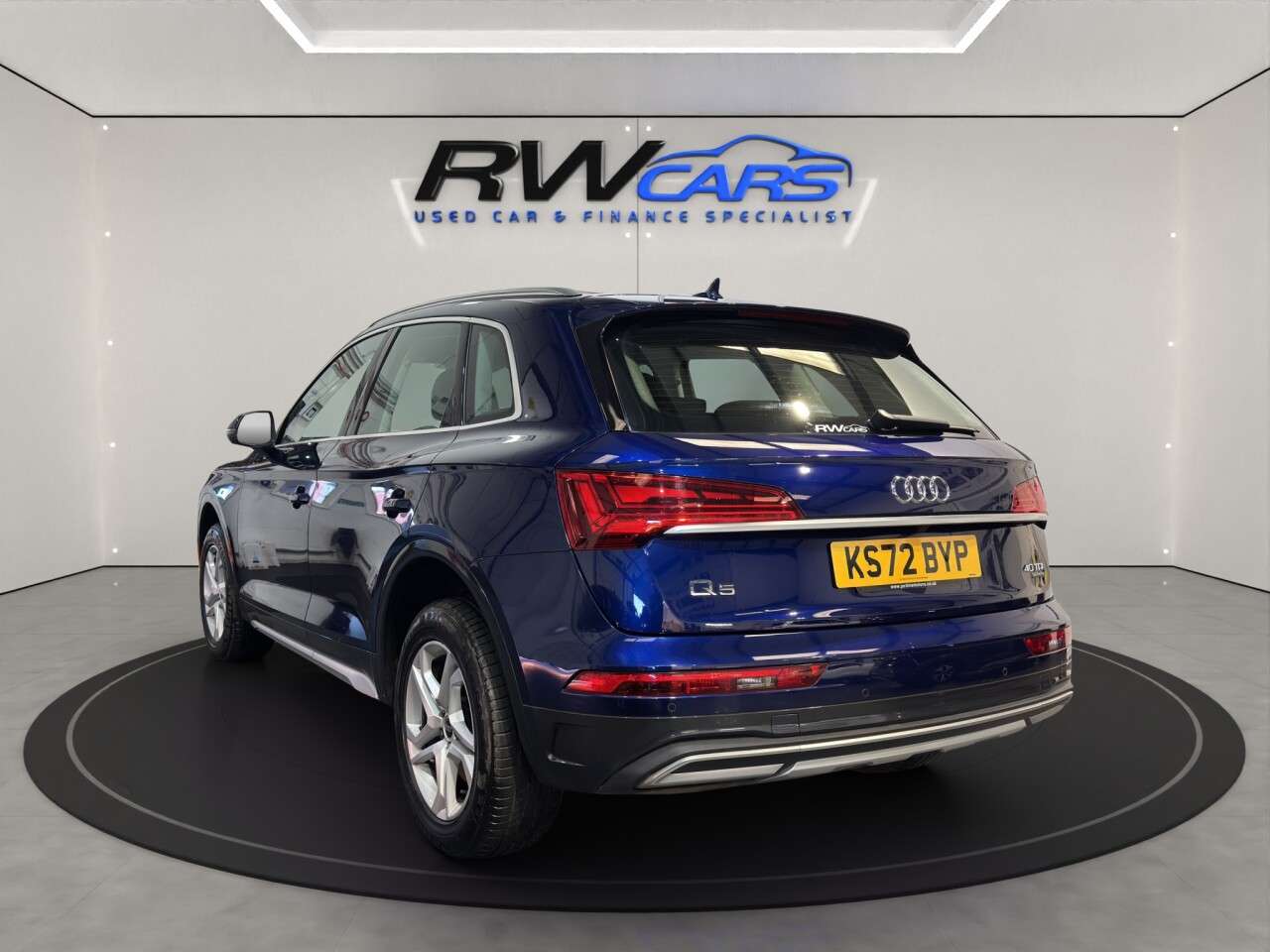 A 2022 AUDI Q5 2.0 TDI 40 Sport SUV 5dr Diesel S Tronic quattro Euro 6 (s/s) (204 ps) A 2022 AUDI Q5 2.0 TDI 40 Sport SUV 5dr Diesel S Tronic quattro Euro 6 (s/s) (204 ps)