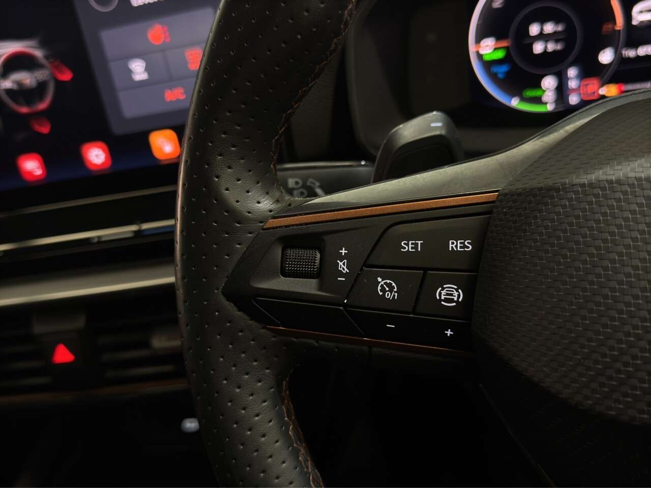 2023 CUPRA LEON 2023 CUPRA LEON