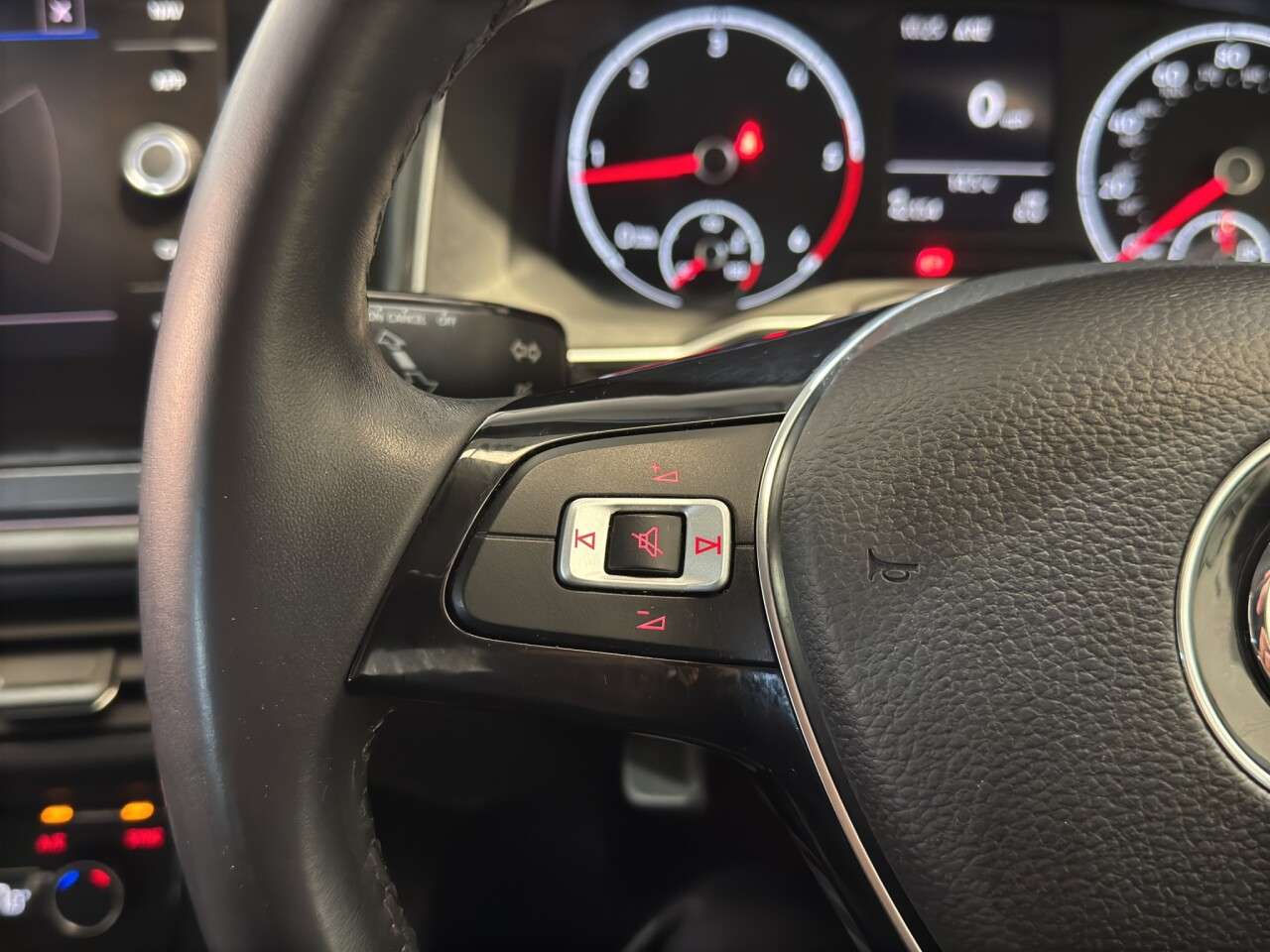 2019 VOLKSWAGEN POLO 2019 VOLKSWAGEN POLO