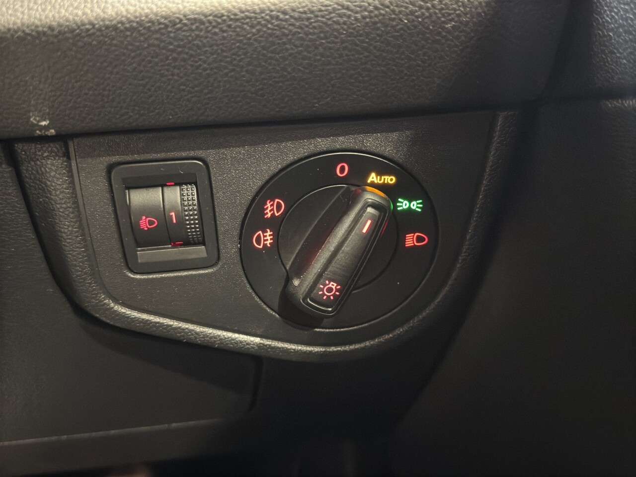 2019 VOLKSWAGEN POLO 2019 VOLKSWAGEN POLO