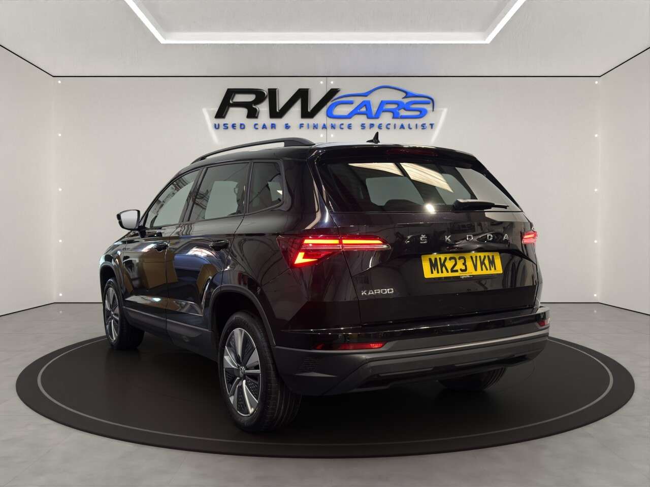 A 2023 SKODA KAROQ 1.0 TSI SE Drive SUV 5dr Petrol Manual Euro 6 (s/s) (110 ps) A 2023 SKODA KAROQ 1.0 TSI SE Drive SUV 5dr Petrol Manual Euro 6 (s/s) (110 ps)