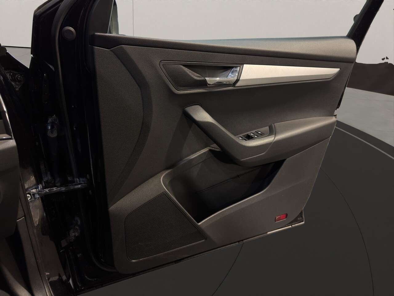 2023 SKODA KAROQ 2023 SKODA KAROQ