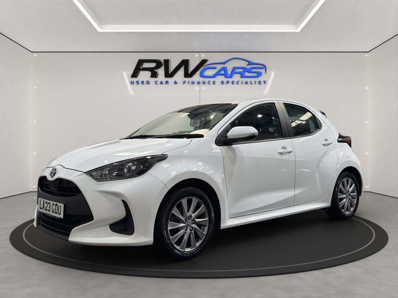 A 2023 TOYOTA YARIS 1.5 VVT-h Icon Hatchback 5dr Petrol Hybrid E-CVT Euro 6 (s/s) (116 ps) A 2023 TOYOTA YARIS 1.5 VVT-h Icon Hatchback 5dr Petrol Hybrid E-CVT Euro 6 (s/s) (116 ps)