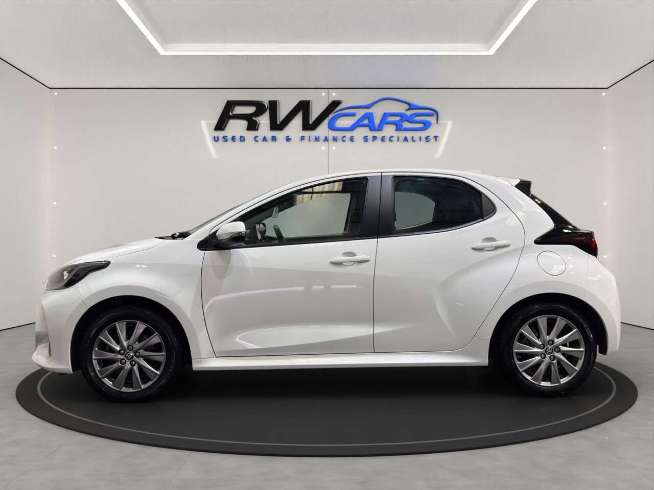 A 2023 TOYOTA YARIS 1.5 VVT-h Icon Hatchback 5dr Petrol Hybrid E-CVT Euro 6 (s/s) (116 ps) A 2023 TOYOTA YARIS 1.5 VVT-h Icon Hatchback 5dr Petrol Hybrid E-CVT Euro 6 (s/s) (116 ps)