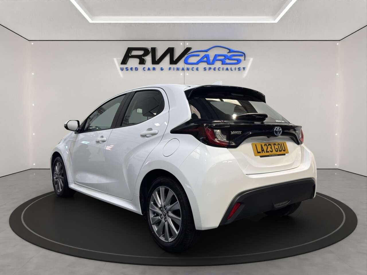 A 2023 TOYOTA YARIS 1.5 VVT-h Icon Hatchback 5dr Petrol Hybrid E-CVT Euro 6 (s/s) (116 ps) A 2023 TOYOTA YARIS 1.5 VVT-h Icon Hatchback 5dr Petrol Hybrid E-CVT Euro 6 (s/s) (116 ps)