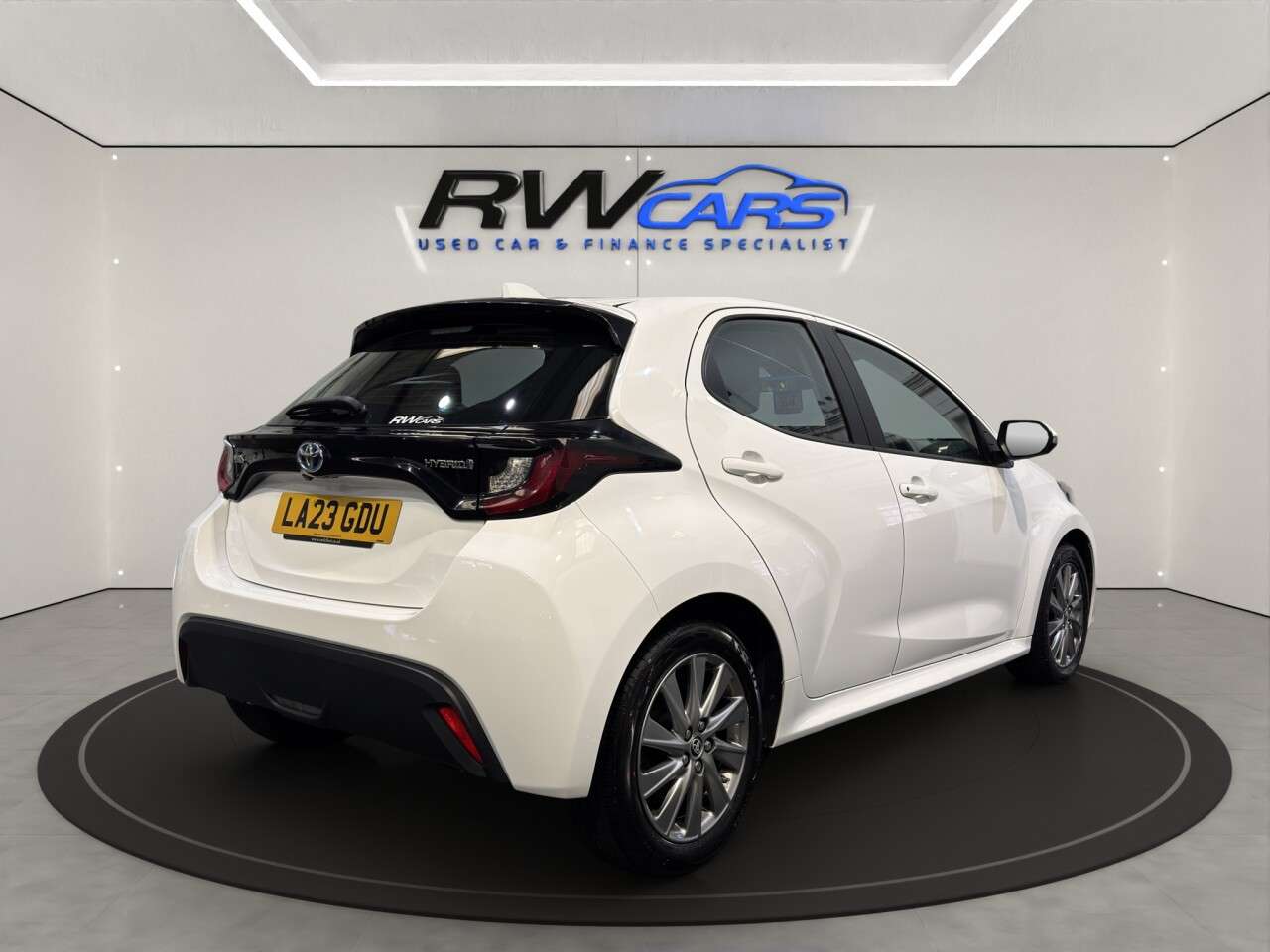 2023 TOYOTA YARIS 2023 TOYOTA YARIS