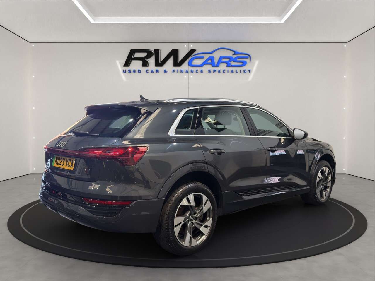 2023 AUDI Q8 E-TRON 2023 AUDI Q8 E-TRON