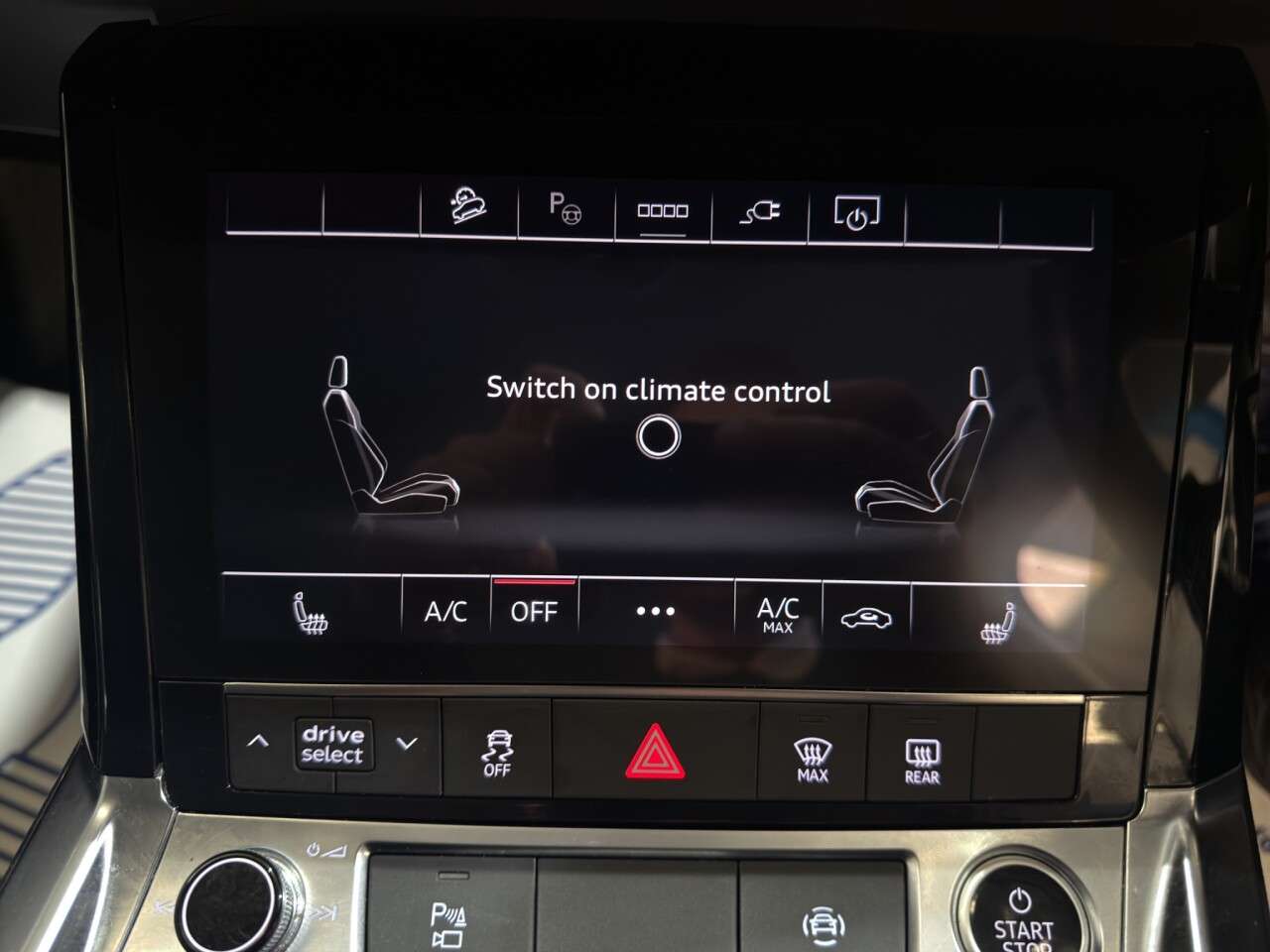 2023 AUDI Q8 E-TRON 2023 AUDI Q8 E-TRON