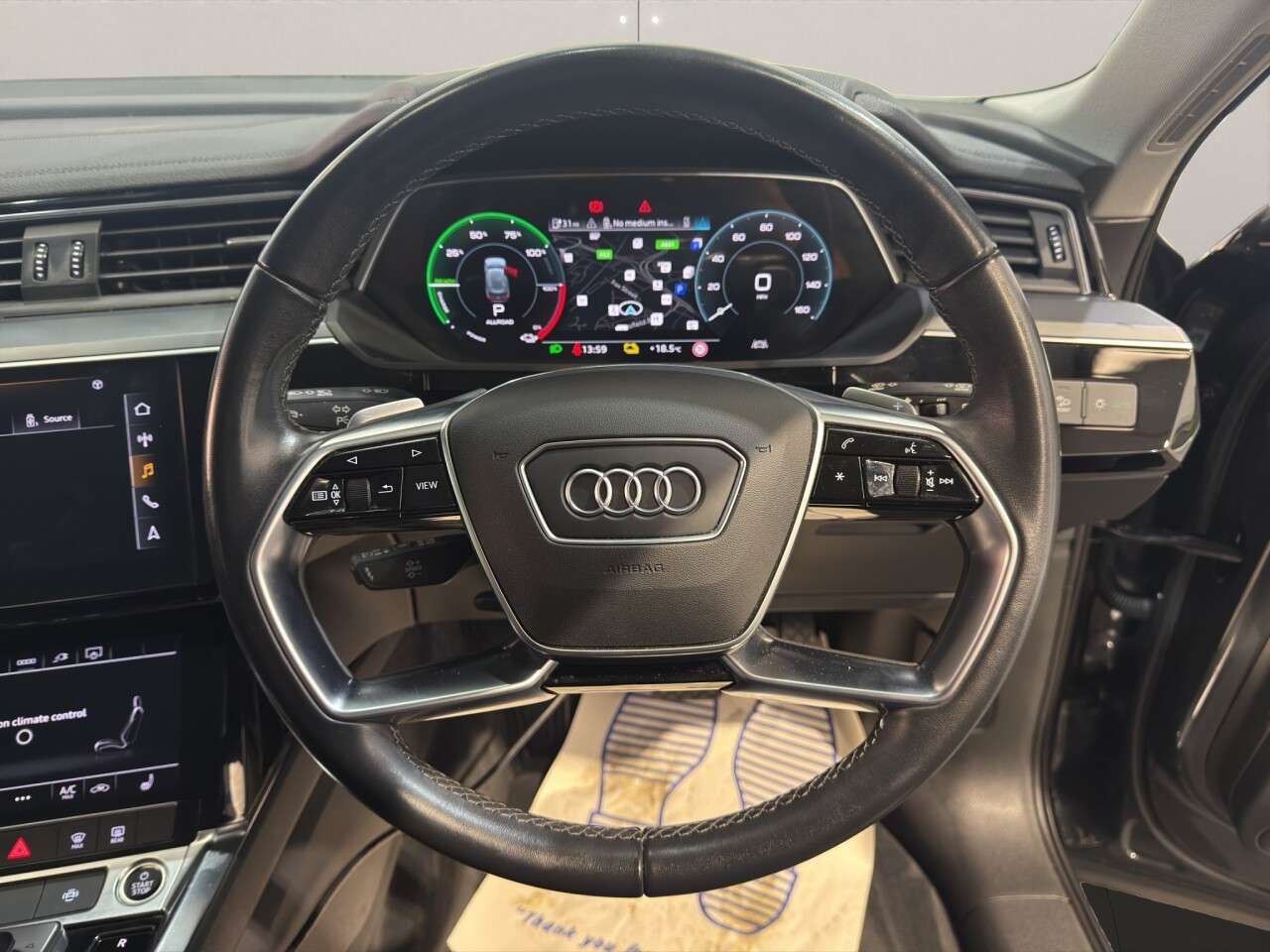 2023 AUDI Q8 E-TRON 2023 AUDI Q8 E-TRON
