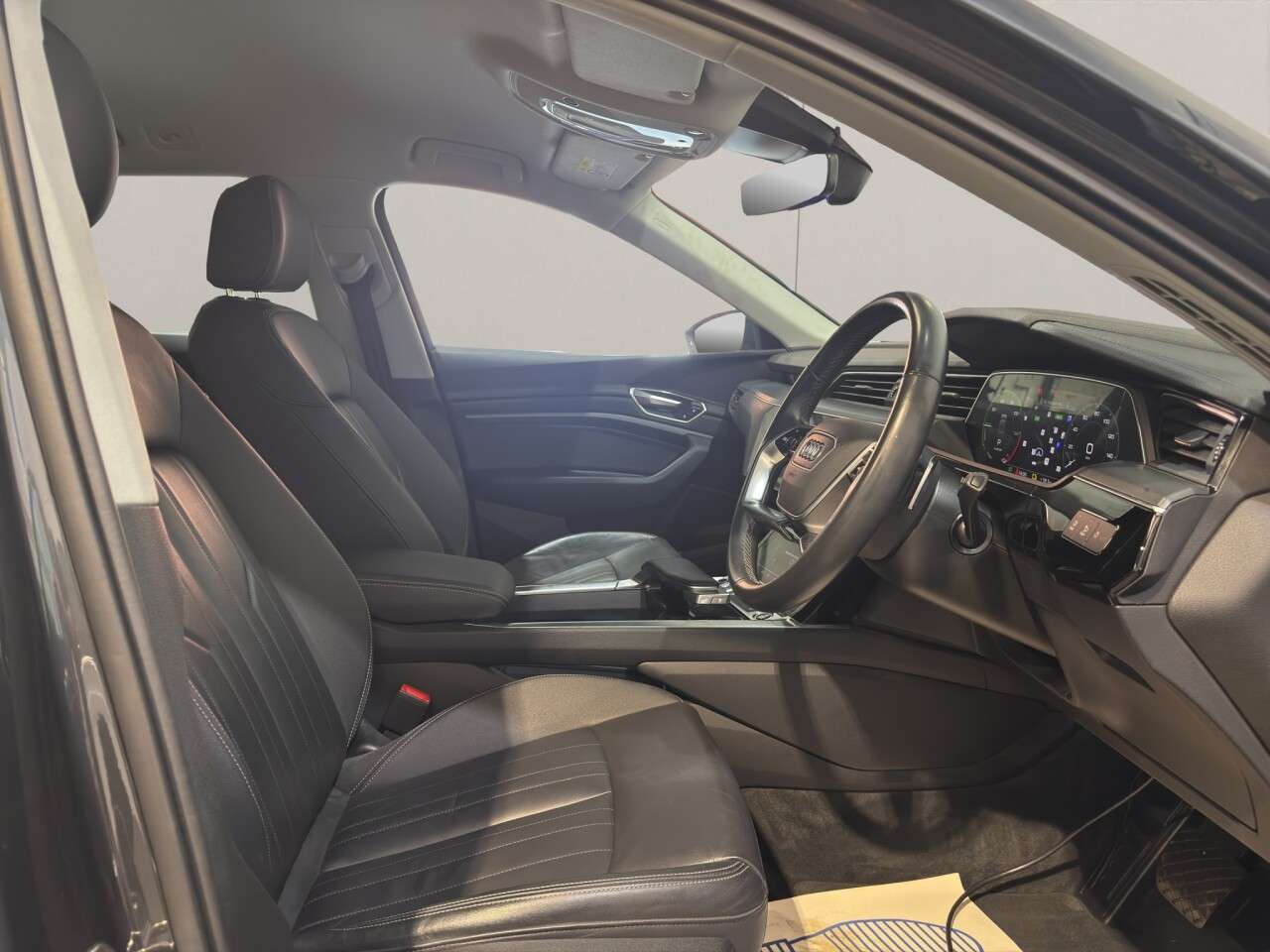 2023 AUDI Q8 E-TRON 2023 AUDI Q8 E-TRON