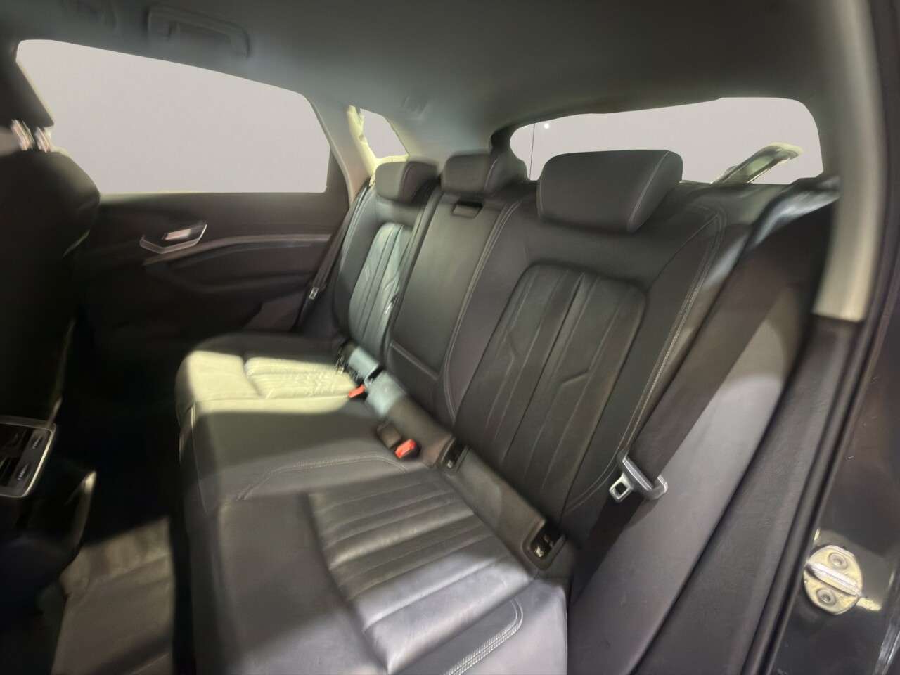 2023 AUDI Q8 E-TRON 2023 AUDI Q8 E-TRON
