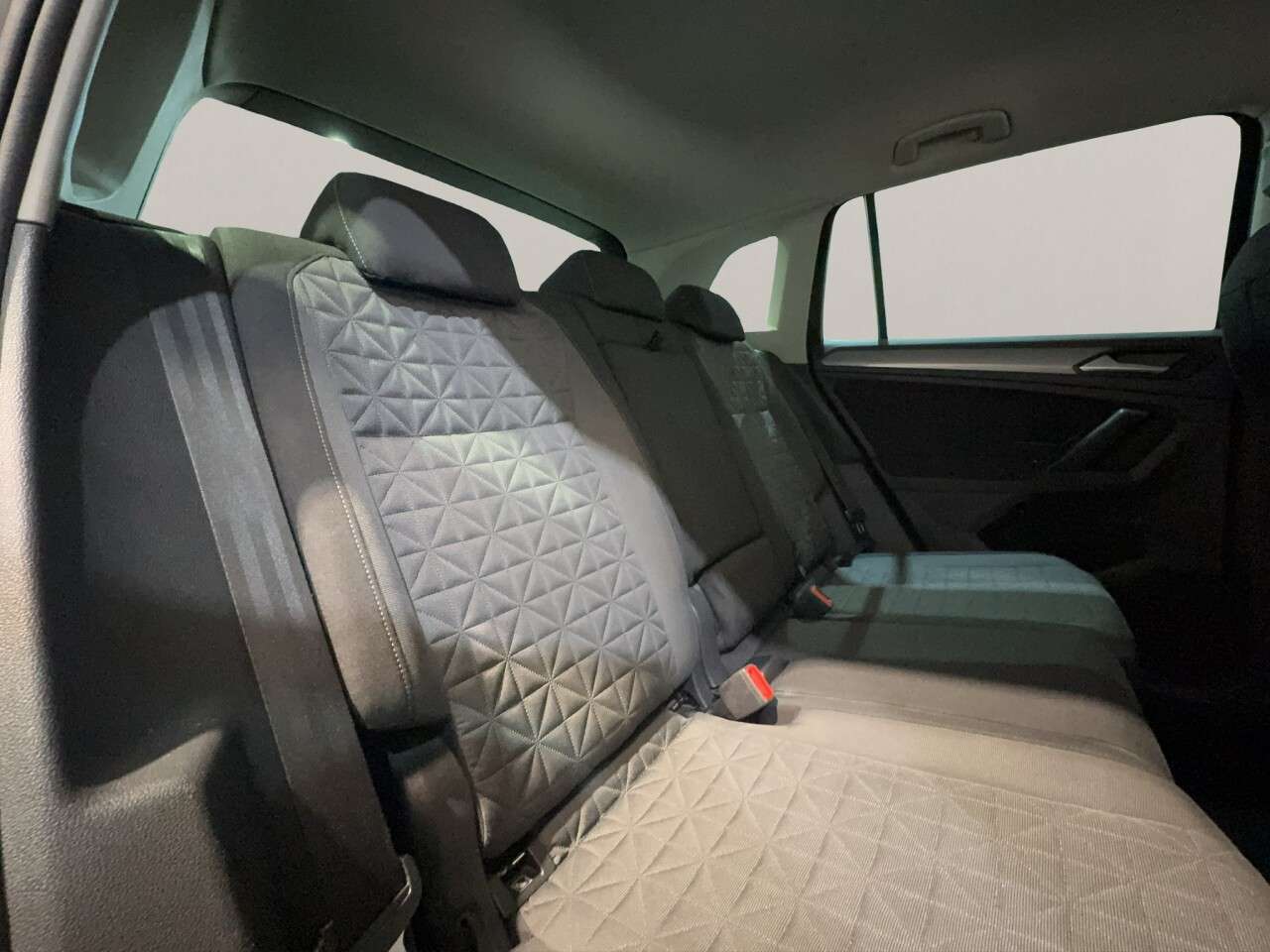 2021 VOLKSWAGEN TIGUAN 2021 VOLKSWAGEN TIGUAN