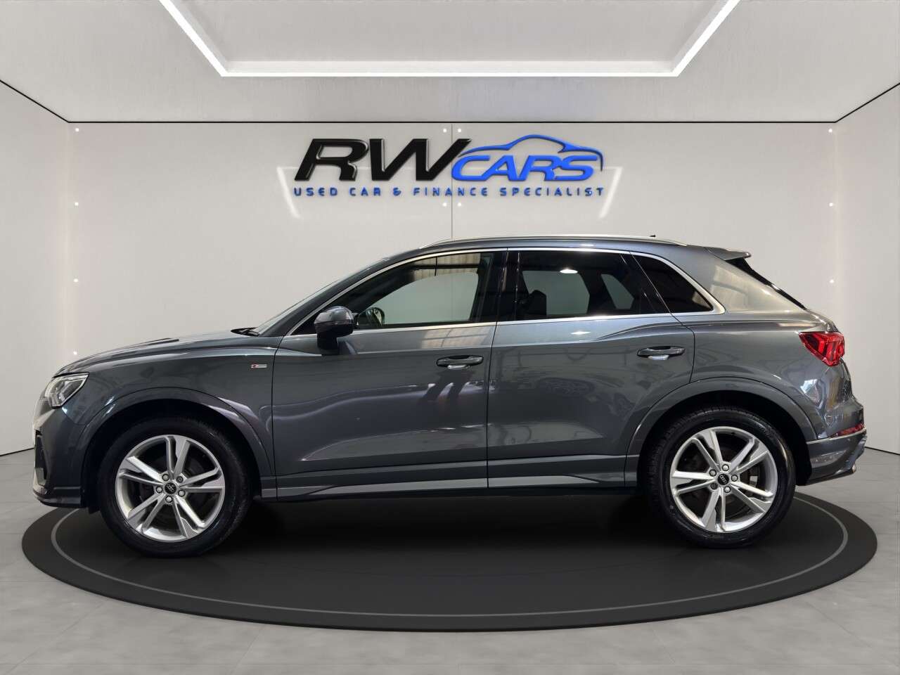 A 2022 AUDI Q3 1.5 TFSI CoD 35 S line SUV 5dr Petrol S Tronic Euro 6 (s/s) (150 ps) A 2022 AUDI Q3 1.5 TFSI CoD 35 S line SUV 5dr Petrol S Tronic Euro 6 (s/s) (150 ps)