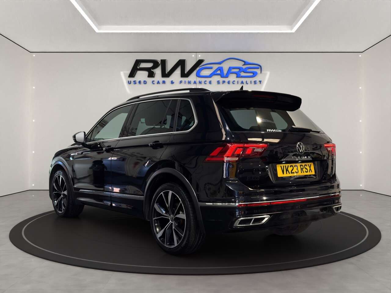 A 2023 VOLKSWAGEN TIGUAN 1.5 TSI R-Line SUV 5dr Petrol DSG Euro 6 (s/s) (150 ps) A 2023 VOLKSWAGEN TIGUAN 1.5 TSI R-Line SUV 5dr Petrol DSG Euro 6 (s/s) (150 ps)