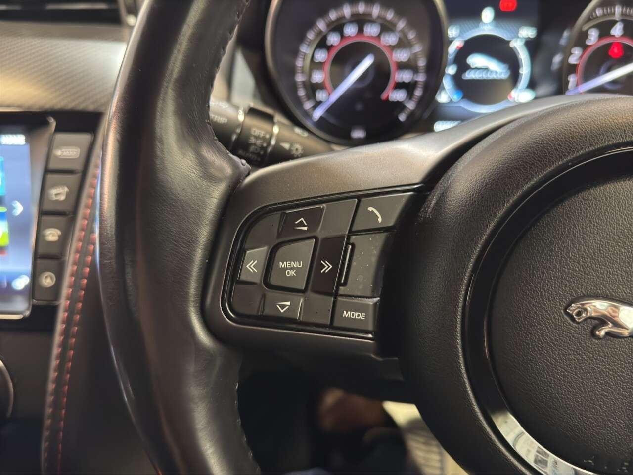 2015 JAGUAR F-TYPE 2015 JAGUAR F-TYPE
