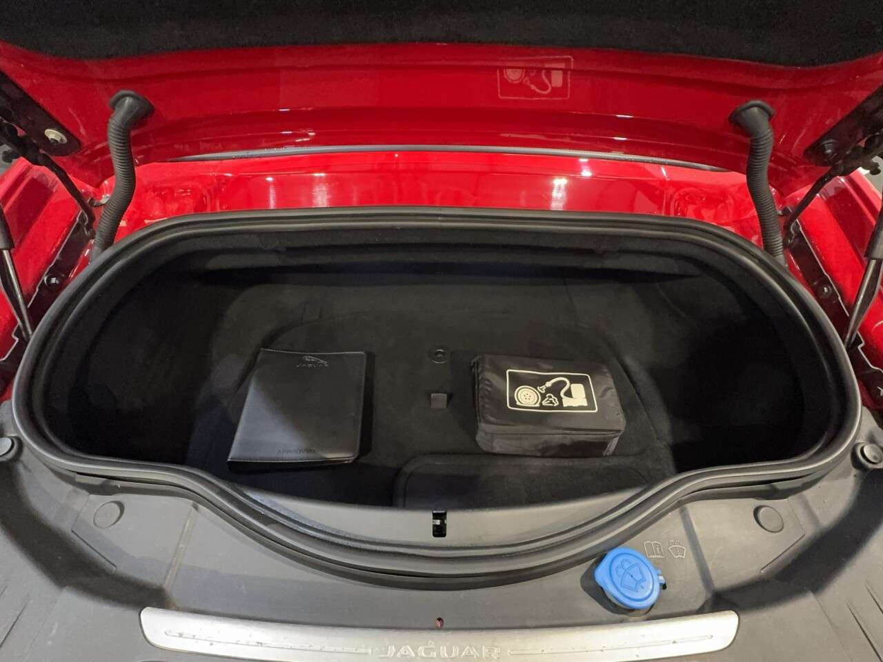 2015 JAGUAR F-TYPE 2015 JAGUAR F-TYPE