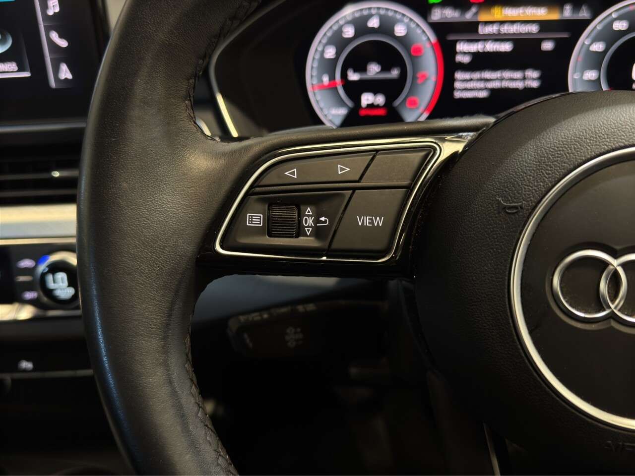 2022 AUDI A4 2022 AUDI A4