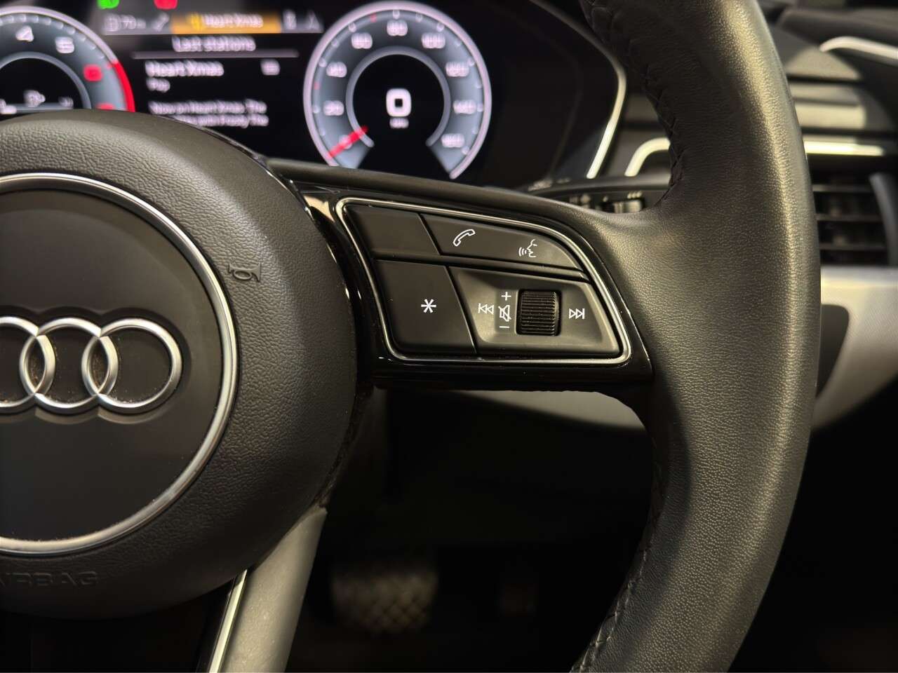 2022 AUDI A4 2022 AUDI A4