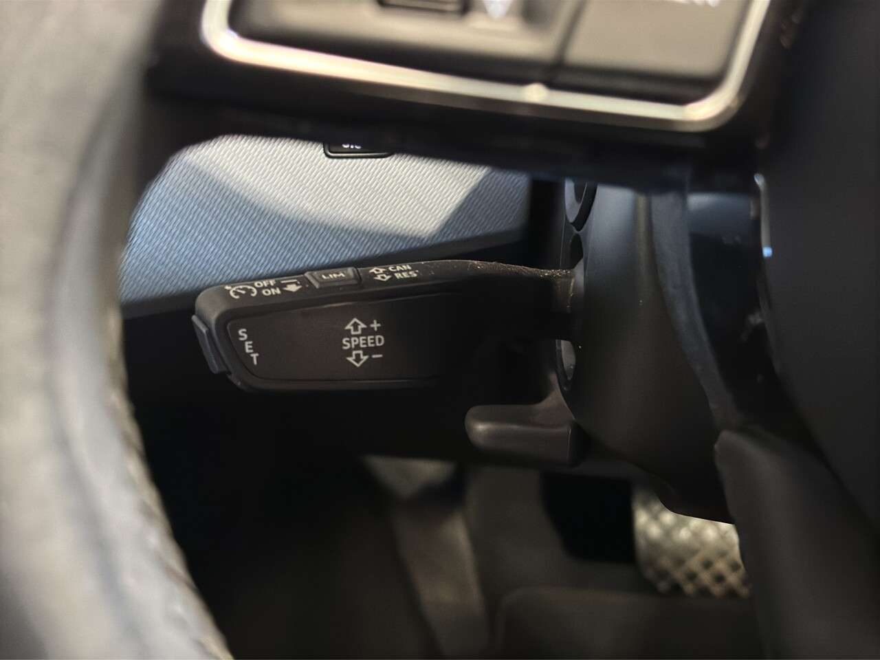2022 AUDI A4 2022 AUDI A4