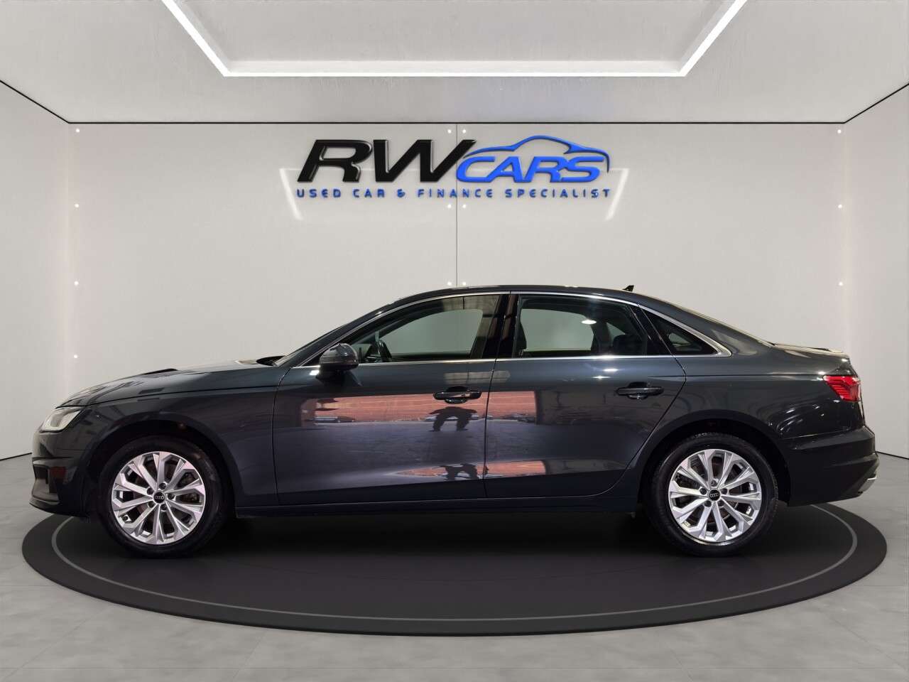 A 2022 AUDI A4 2.0 TFSI 35 Technik Saloon 4dr Petrol S Tronic Euro 6 (s/s) (150 ps) A 2022 AUDI A4 2.0 TFSI 35 Technik Saloon 4dr Petrol S Tronic Euro 6 (s/s) (150 ps)