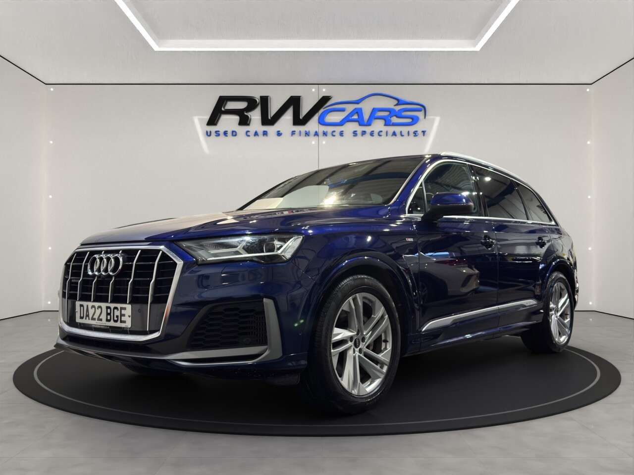 A 2022 AUDI Q7 3.0 TFSI V6 55 S line SUV 5dr Petrol Tiptronic quattro Euro 6 (s/s) (340 ps A 2022 AUDI Q7 3.0 TFSI V6 55 S line SUV 5dr Petrol Tiptronic quattro Euro 6 (s/s) (340 ps