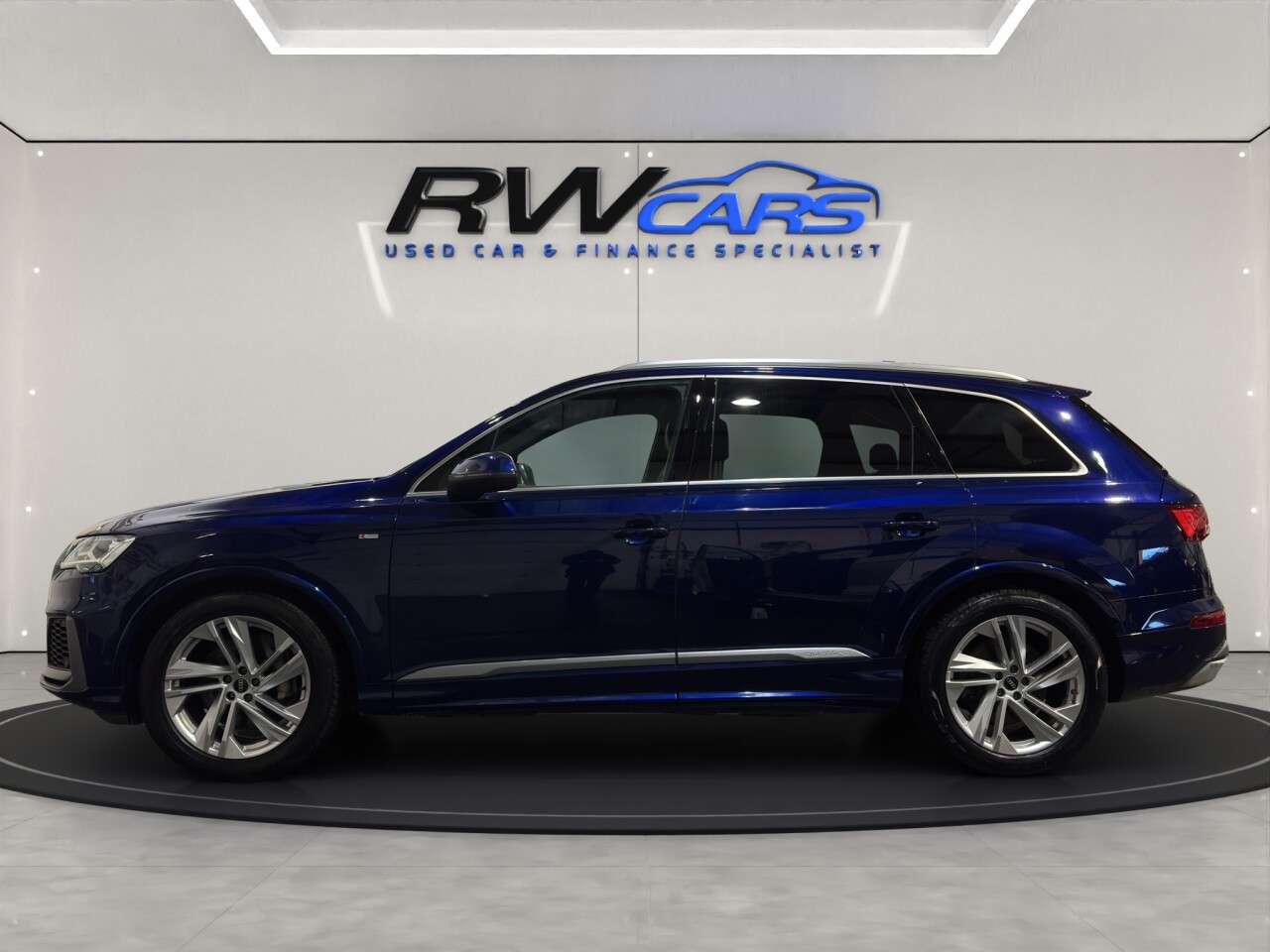 A 2022 AUDI Q7 3.0 TFSI V6 55 S line SUV 5dr Petrol Tiptronic quattro Euro 6 (s/s) (340 ps A 2022 AUDI Q7 3.0 TFSI V6 55 S line SUV 5dr Petrol Tiptronic quattro Euro 6 (s/s) (340 ps