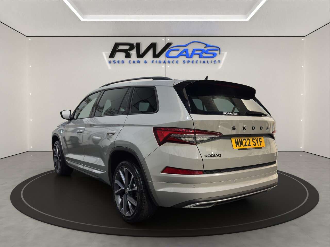 A 2022 SKODA KODIAQ 1.5 TSI ACT SportLine SUV 5dr Petrol DSG Euro 6 (s/s) (7 Seat) (150 ps) A 2022 SKODA KODIAQ 1.5 TSI ACT SportLine SUV 5dr Petrol DSG Euro 6 (s/s) (7 Seat) (150 ps)