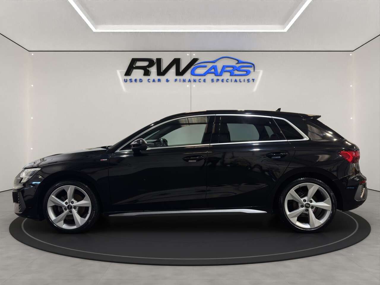 A 2023 AUDI A3 1.0 TFSI 30 S line Sportback 5dr Petrol Manual Euro 6 (s/s) (110 ps) A 2023 AUDI A3 1.0 TFSI 30 S line Sportback 5dr Petrol Manual Euro 6 (s/s) (110 ps)