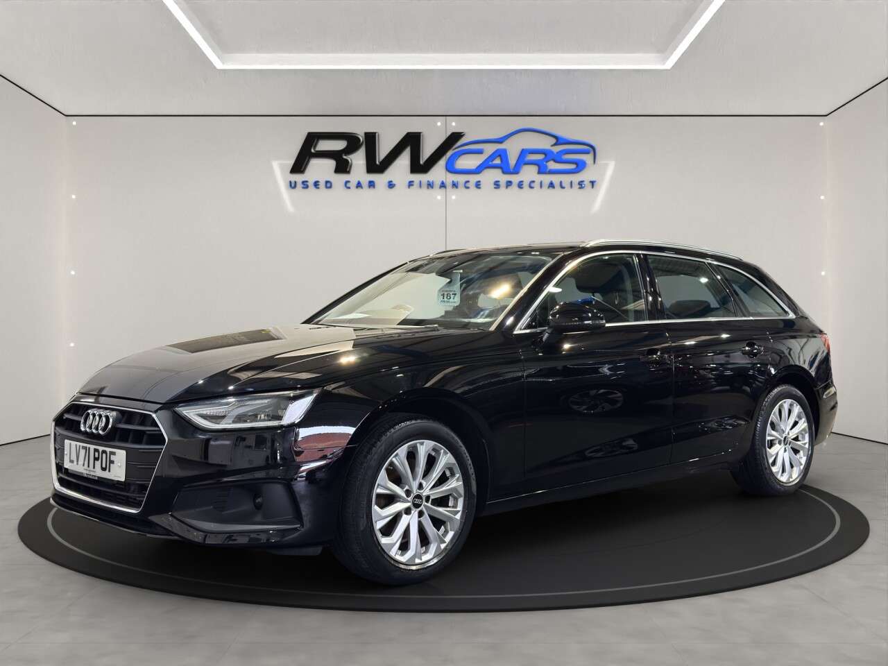A 2022 AUDI A4 AVANT 2.0 TFSI 35 Technik Estate 5dr Petrol Manual Euro 6 (s/s) (150 ps) A 2022 AUDI A4 AVANT 2.0 TFSI 35 Technik Estate 5dr Petrol Manual Euro 6 (s/s) (150 ps)