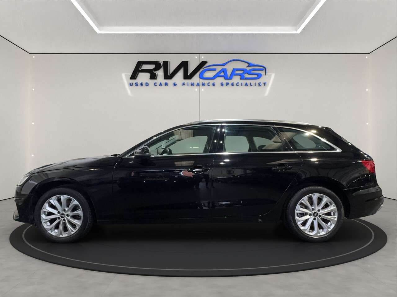 A 2022 AUDI A4 AVANT 2.0 TFSI 35 Technik Estate 5dr Petrol Manual Euro 6 (s/s) (150 ps) A 2022 AUDI A4 AVANT 2.0 TFSI 35 Technik Estate 5dr Petrol Manual Euro 6 (s/s) (150 ps)