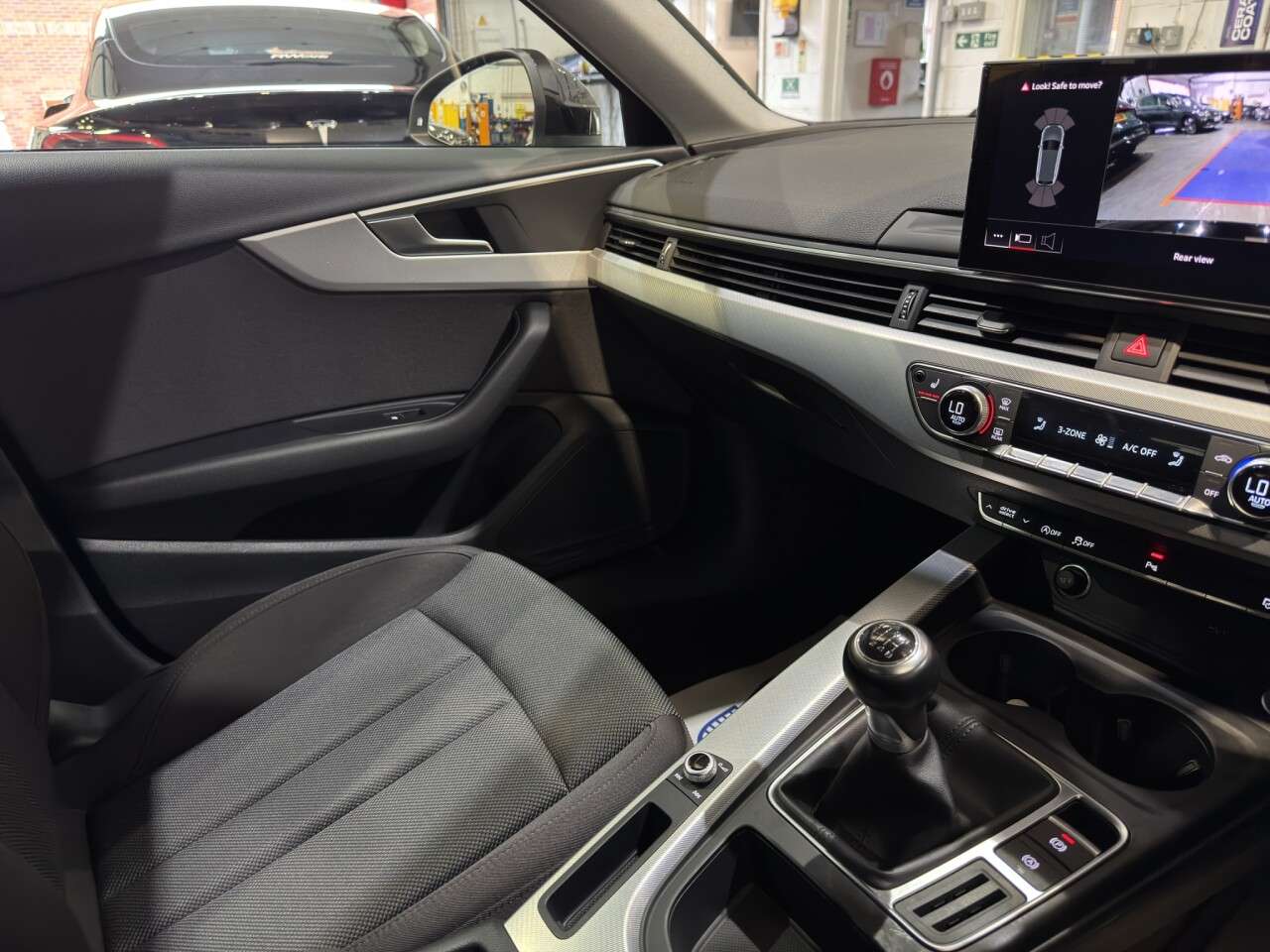 2022 AUDI A4 AVANT 2022 AUDI A4 AVANT