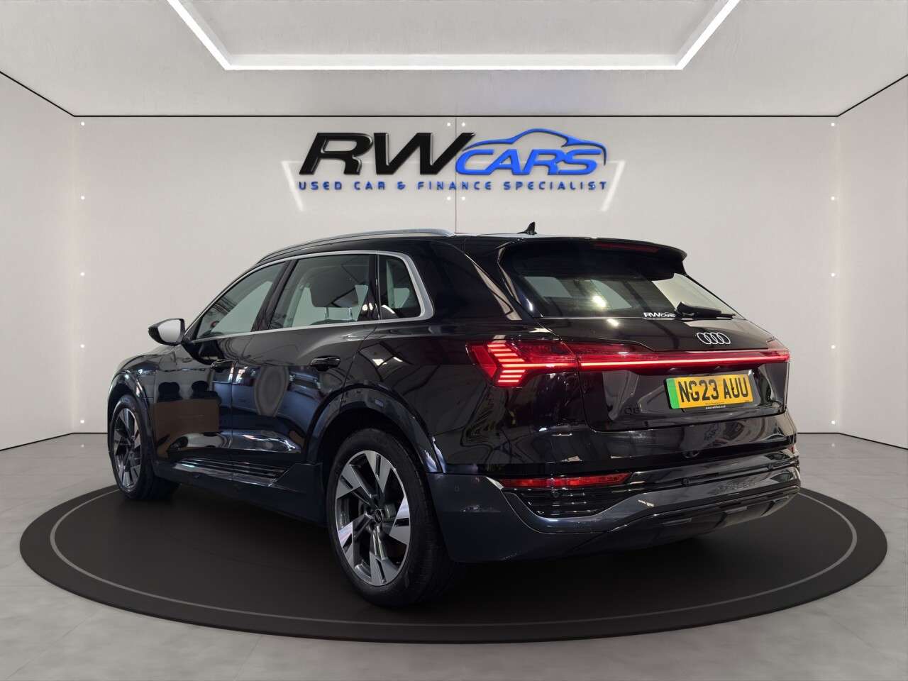 A 2023 AUDI Q8 E-TRON 50 Sport SUV 5dr Electric Auto quattro 95kWh (11kW Charger) (340 ps) A 2023 AUDI Q8 E-TRON 50 Sport SUV 5dr Electric Auto quattro 95kWh (11kW Charger) (340 ps)