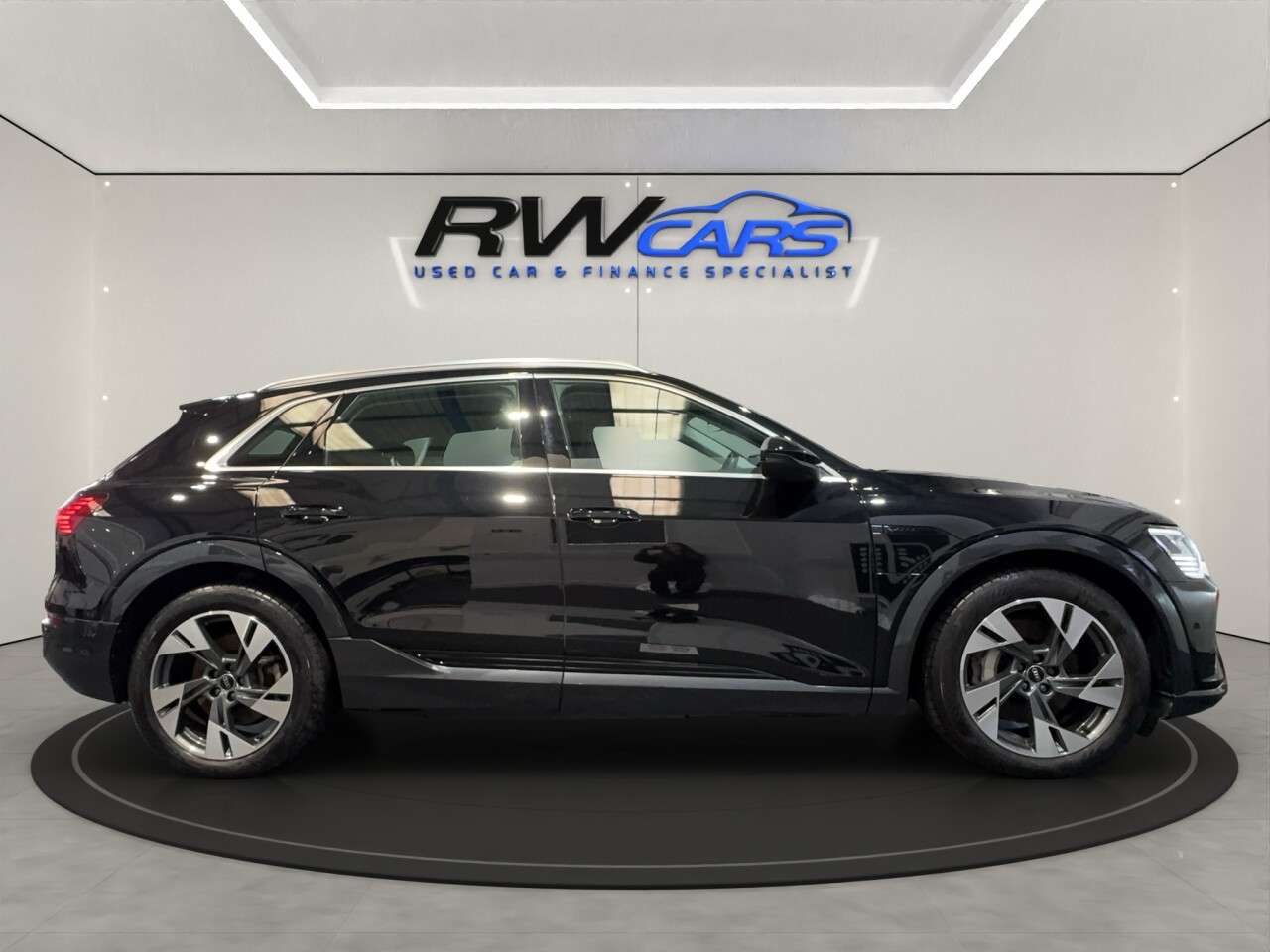 2023 AUDI Q8 E-TRON 2023 AUDI Q8 E-TRON