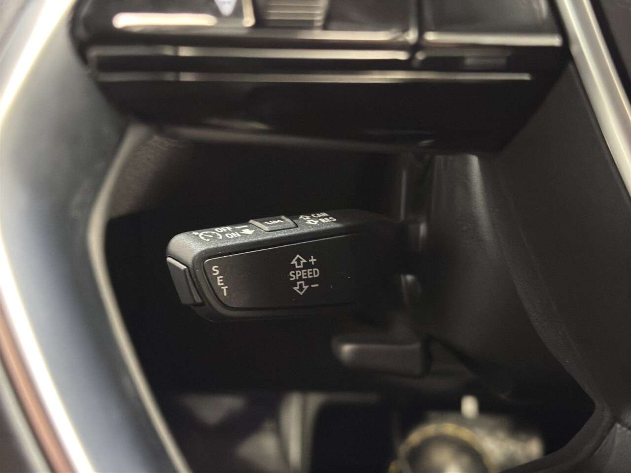 2023 AUDI Q8 E-TRON 2023 AUDI Q8 E-TRON