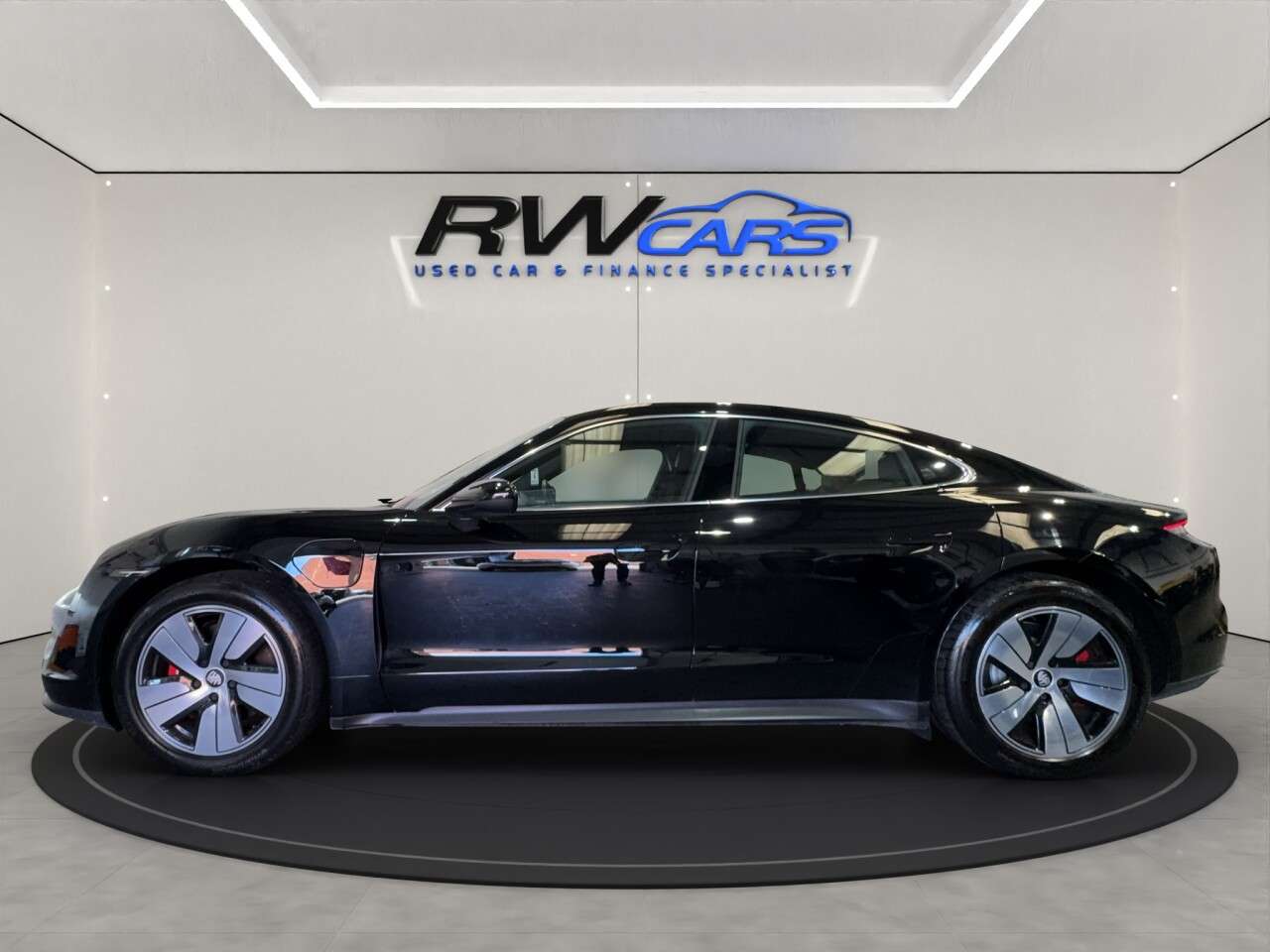 A 2021 PORSCHE TAYCAN Performance 79.2kWh 4S Saloon 4dr Electric Auto 4WD (530 ps) A 2021 PORSCHE TAYCAN Performance 79.2kWh 4S Saloon 4dr Electric Auto 4WD (530 ps)