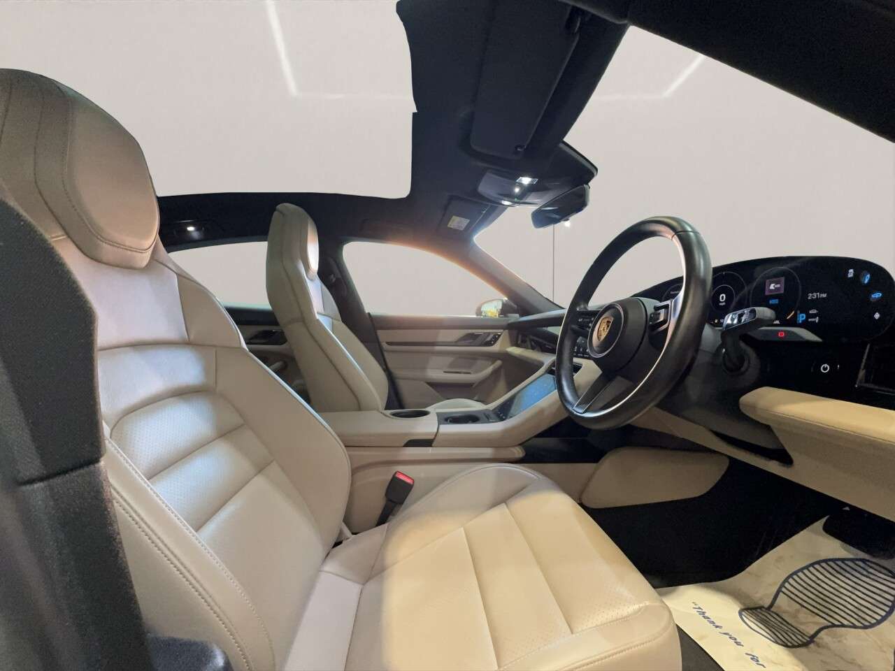 2021 PORSCHE TAYCAN 2021 PORSCHE TAYCAN