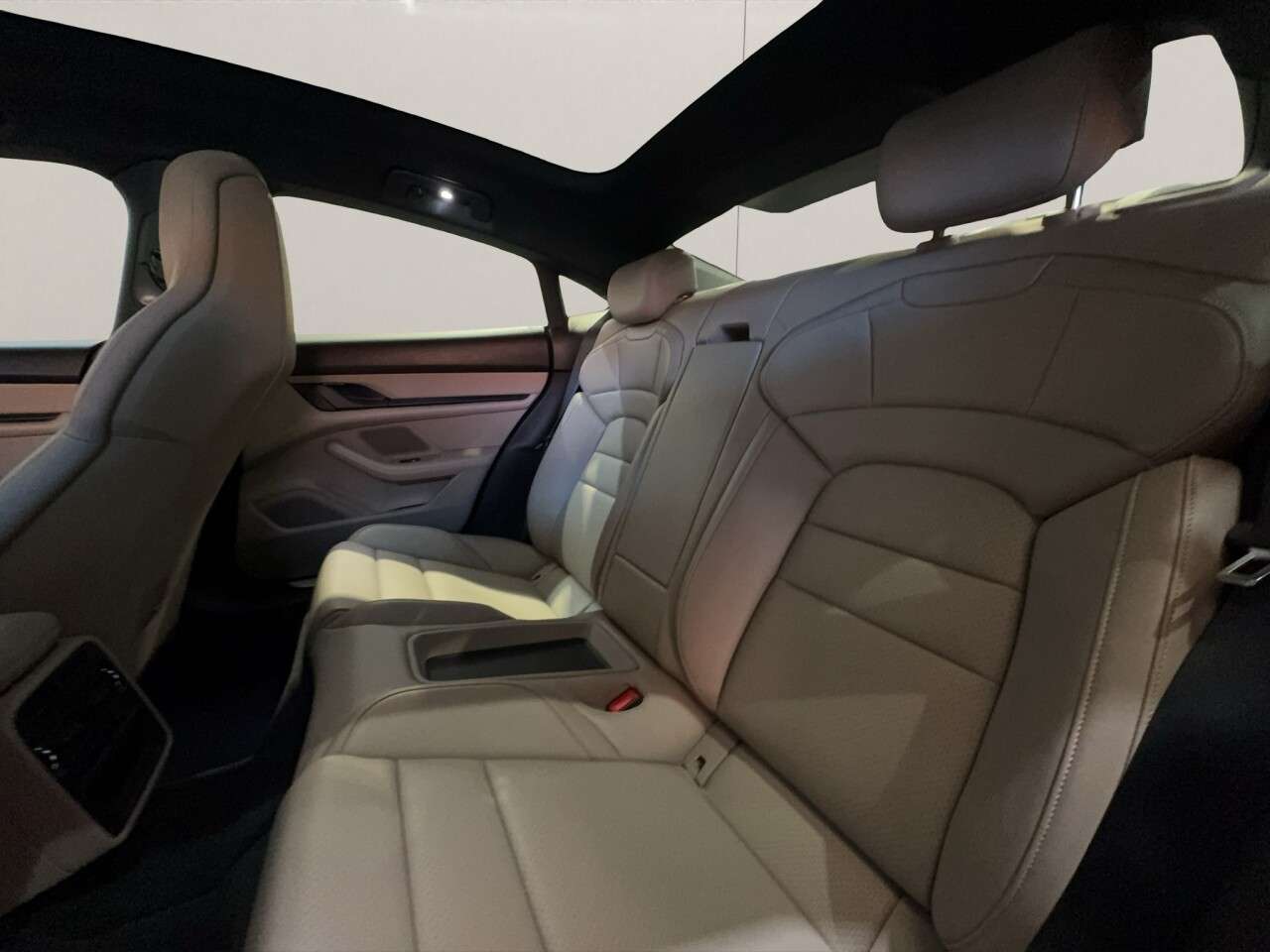 2021 PORSCHE TAYCAN 2021 PORSCHE TAYCAN
