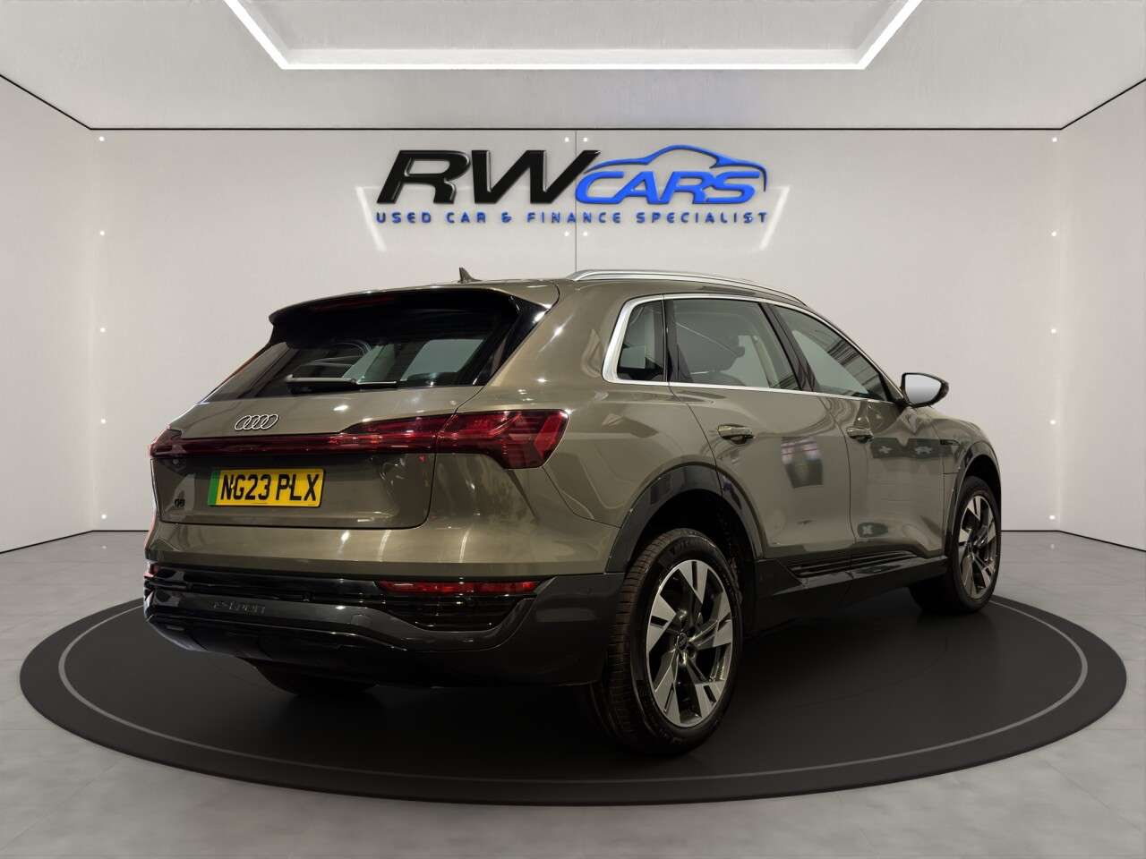 2023 AUDI Q8 E-TRON 2023 AUDI Q8 E-TRON